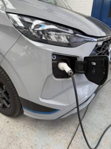 Ford Transit Custom Sport Panel Van – LWB – 236ps 2.5L Duratec Petrol PHEV – Automatic – 36 Month Deal