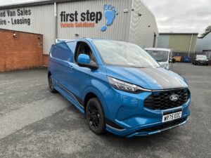Ford Transit Custom Sport Panel Van – LWB – 236ps 2.5L Duratec Petrol PHEV – Automatic – 36 Month Deal
