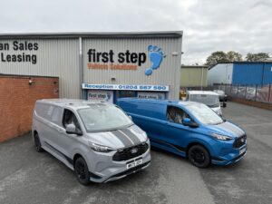 Ford Transit Custom Sport Panel Van – LWB – 236ps 2.5L Duratec Petrol PHEV – Automatic – 36 Month Deal