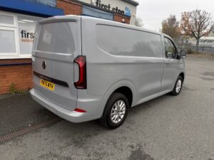 VW Transporter T7 – T32 Commerce + 2.0L TDI Tailgate SWB Manual – 24 Month Deal