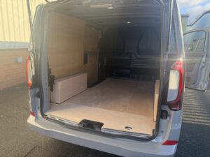 VW Transporter T7 – T32 Commerce + 2.0L TDI Tailgate SWB Manual – 24 Month Deal