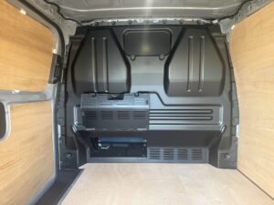 VW Transporter T7 – T32 Commerce + 2.0L TDI Tailgate SWB Manual – 24 Month Deal