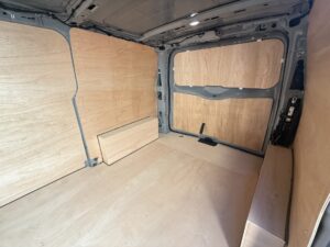 VW Transporter T7 – T32 Commerce + 2.0L TDI Tailgate SWB Manual – 24 Month Deal